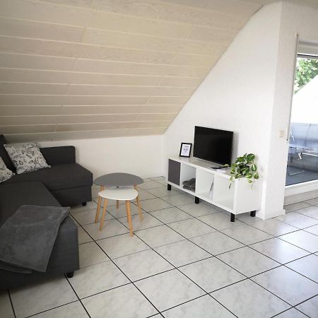 מקנבורן Familienfreundliche Ferienwohnung Mit Wohlfuehlbalkon Und Kostenlosem Parkplatz Nahe Messe Und Bodensee מראה חיצוני תמונה
