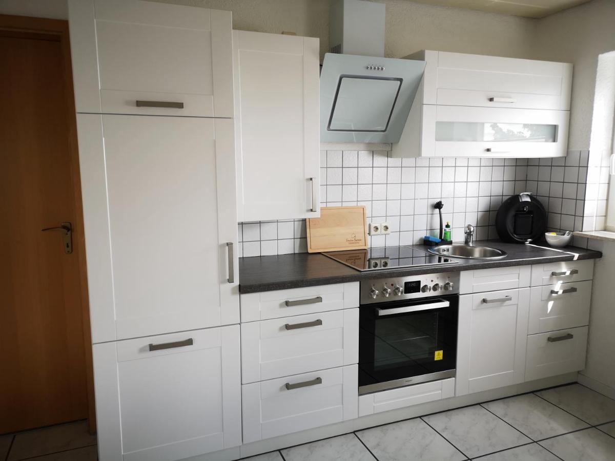 מקנבורן Familienfreundliche Ferienwohnung Mit Wohlfuehlbalkon Und Kostenlosem Parkplatz Nahe Messe Und Bodensee מראה חיצוני תמונה