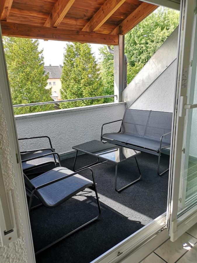מקנבורן Familienfreundliche Ferienwohnung Mit Wohlfuehlbalkon Und Kostenlosem Parkplatz Nahe Messe Und Bodensee מראה חיצוני תמונה